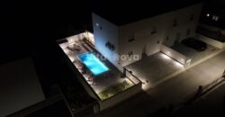 VIR, PRILIKA, NOVOGRADNJA, VILA S BAZENOM!