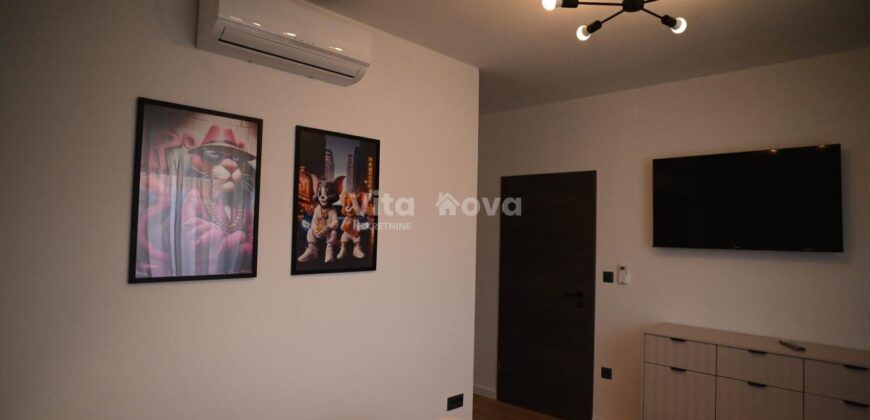 VIR, PRILIKA, NOVOGRADNJA, VILA S BAZENOM!