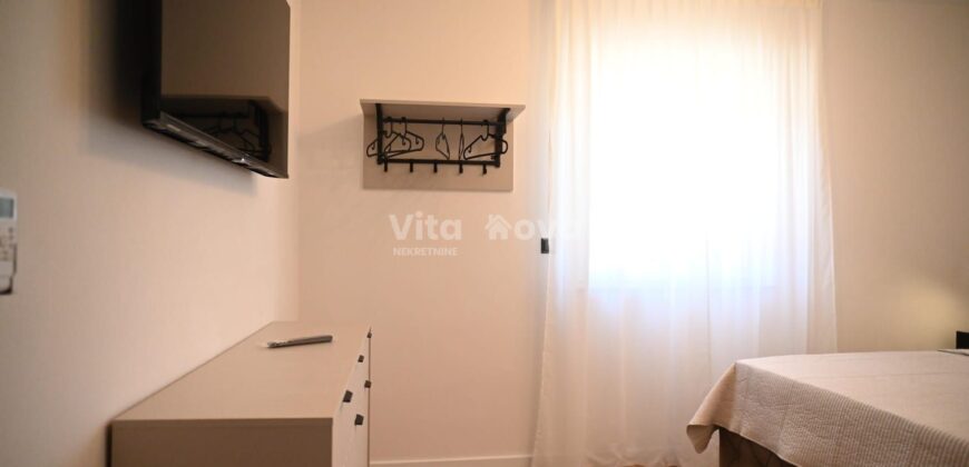 VIR, PRILIKA, NOVOGRADNJA, VILA S BAZENOM!