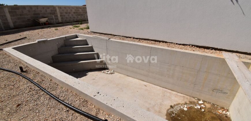 VIR, PRILIKA, NOVOGRADNJA, 2 VILE S BAZENOM!