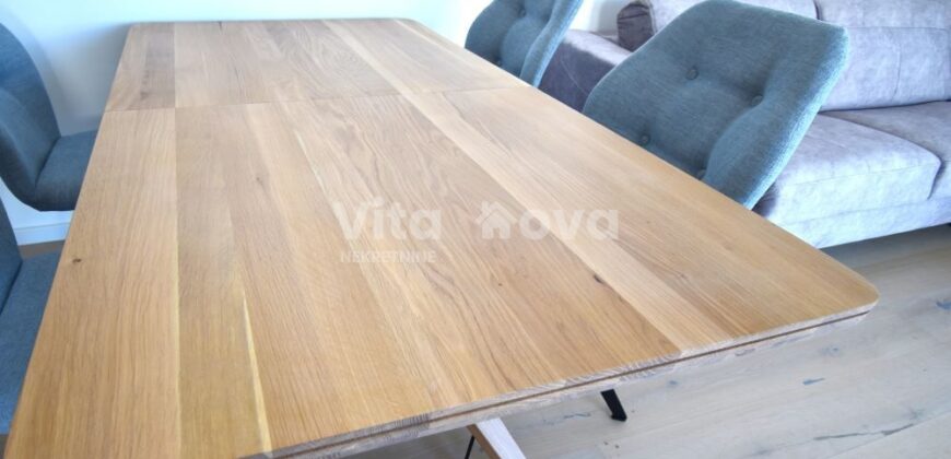 BORIK, NA CIJELU GODINU, NOVOGRADNJA, LIFT, GARAŽA!