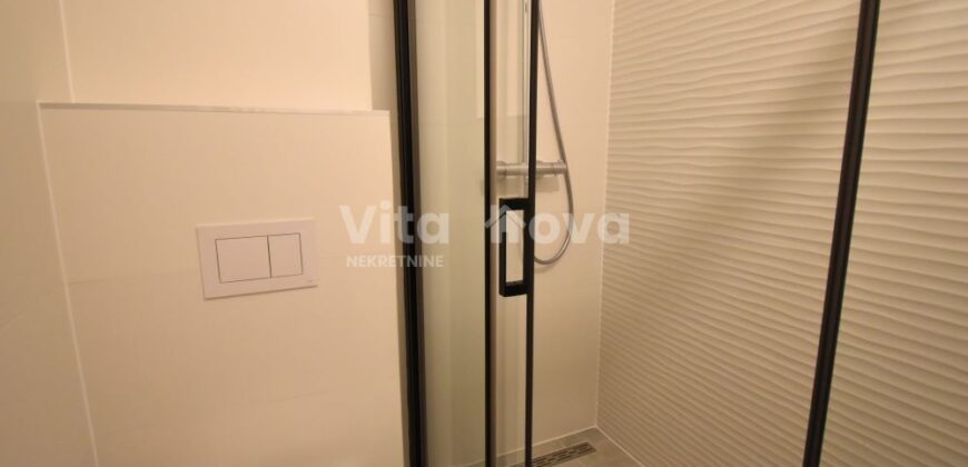 BORIK, NA CIJELU GODINU, NOVOGRADNJA, LIFT, GARAŽA!