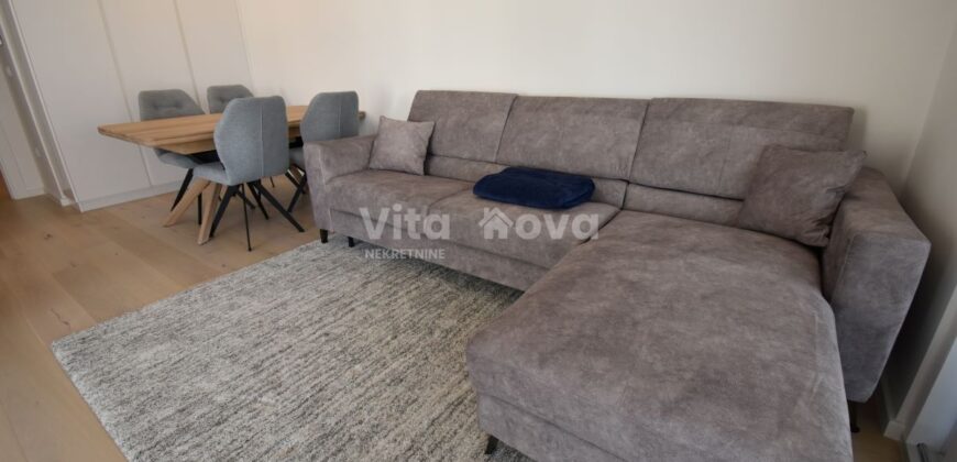 BORIK, NA CIJELU GODINU, NOVOGRADNJA, LIFT, GARAŽA!