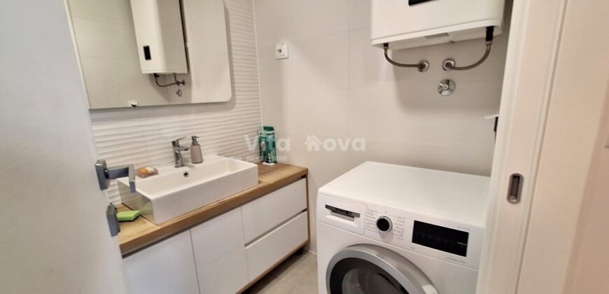 BORIK, NA CIJELU GODINU, NOVOGRADNJA, LIFT, GARAŽA!