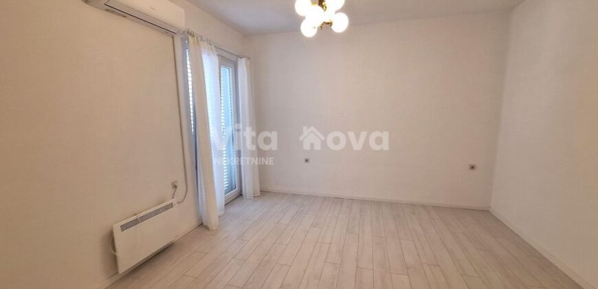 RELJA/JAZINE II, 3 RADNE SOBE, PARKING, ODLIČNA LOKACIJA!