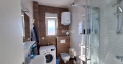 TURANJ, POGLED NA MORE, 50 M OD MORA, NOVOGRADNJA, 2 SP. SOBE!