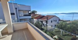 TURANJ, POGLED NA MORE, 50 M OD MORA, NOVOGRADNJA, 2 SP. SOBE!