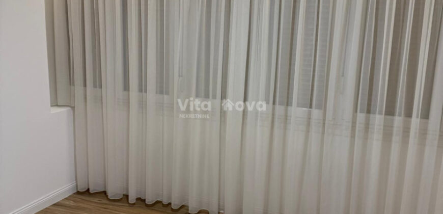 POLUOTOK, NOVOUREĐENO, 48 m2