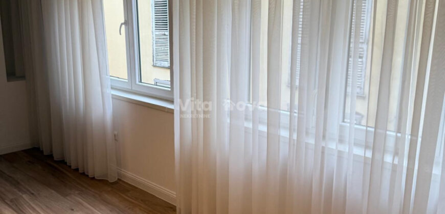 POLUOTOK, NOVOUREĐENO, 48 m2