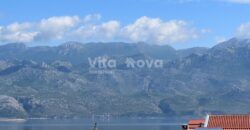 RAŽANAC- UREĐENA KUĆA, GARAŽA, VRT! RIJETKOST NA TRŽIŠTU!