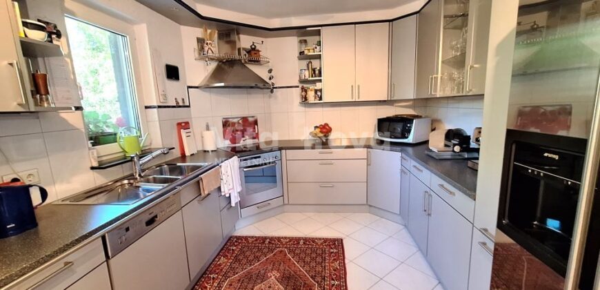 RAŽANAC- UREĐENA KUĆA, GARAŽA, VRT! RIJETKOST NA TRŽIŠTU!