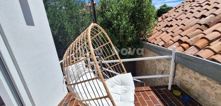 DIKLO, DUGOROČNO! KUĆA + GARAŽA, MIRNI DIO!