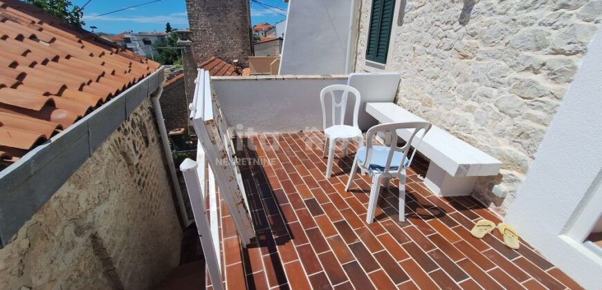 DIKLO, DUGOROČNO! KUĆA + GARAŽA, MIRNI DIO!