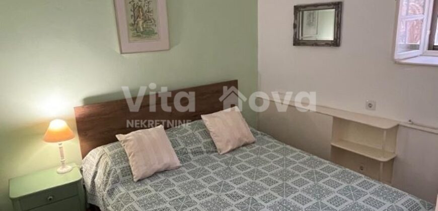 DIKLO, DUGOROČNO! KUĆA + GARAŽA, MIRNI DIO!