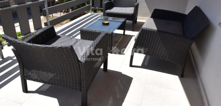 PLOČA- ZA RADNIKE, REŽIJE U CIJENI, NOVO UREĐENO! ZA 4 OSOBE