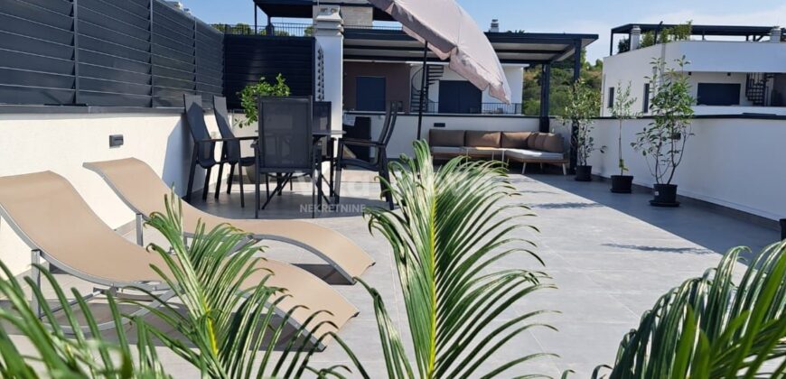 VIDIKOVAC- OD 15.09., EKSKLUZIVAN STAN S KROVNOM TERASOM VIDIKOVAC- OD 15.09., EKSKLUZIVAN STAN S KROVNOM TERASOM