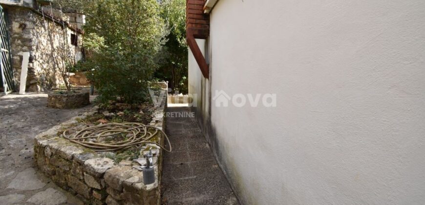 POSEDARJE, SNIŽENO!, POGLED NA MORE!