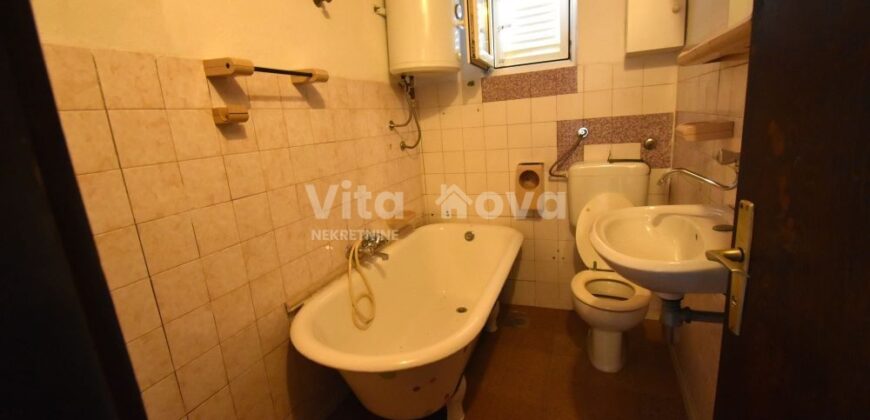 POSEDARJE, SNIŽENO!, POGLED NA MORE!