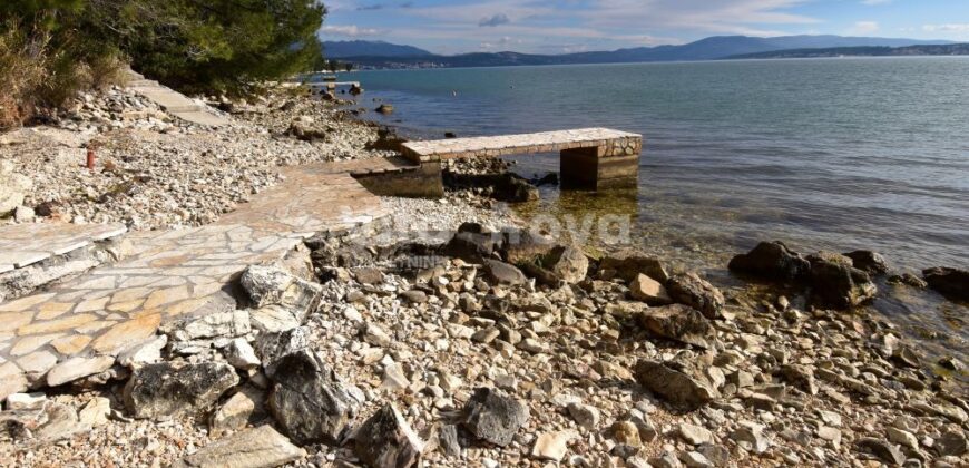 POSEDARJE, SNIŽENO!, POGLED NA MORE!