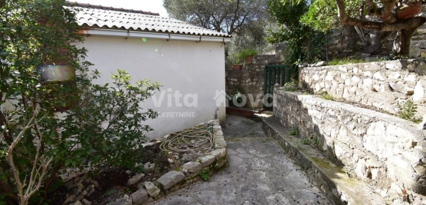 POSEDARJE, SNIŽENO!, POGLED NA MORE!