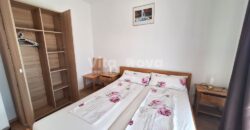 PRIVLAKA, ODLIČNA LOKACIJA! 80 m OD MORA!