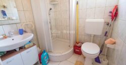 GORNJI KARIN, SNIŽENO! KUĆA S TRI STAMBENE JEDINICE, 180 m OD MORA