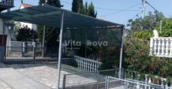 GORNJI KARIN, SNIŽENO! KUĆA S TRI STAMBENE JEDINICE, 180 m OD MORA