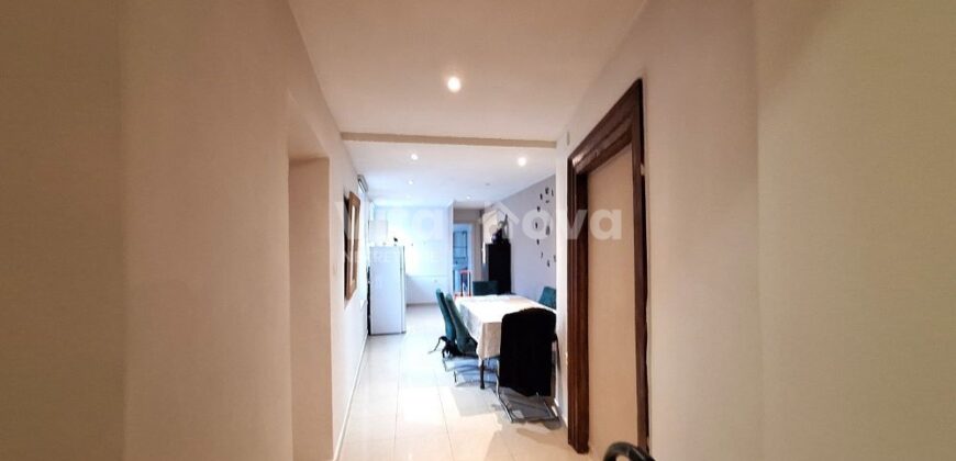 POLUOTOK, 85 m2, 3-SOBAN, PRILIKA!