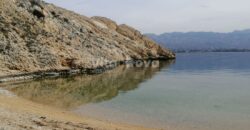 VRSI, IDEALNO ZA GRADNJU, PRAVILAN OBLIK, UZ PRISTUPNI PUT!