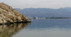 VRSI, IDEALNO ZA GRADNJU, PRAVILAN OBLIK, UZ PRISTUPNI PUT!