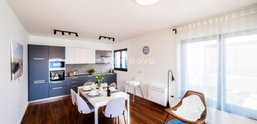 SUKOŠAN, 2-SOBAN, DO 01.06., MOŽE I NA KRAĆE