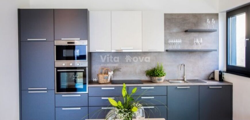 SUKOŠAN, 2-SOBAN, DO 01.06., MOŽE I NA KRAĆE