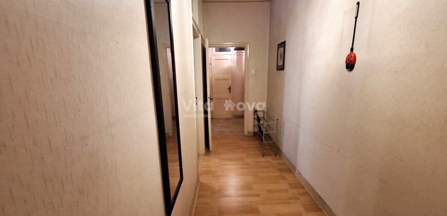 POLUOTOK, 62 m2, IDEALNO ZA URED