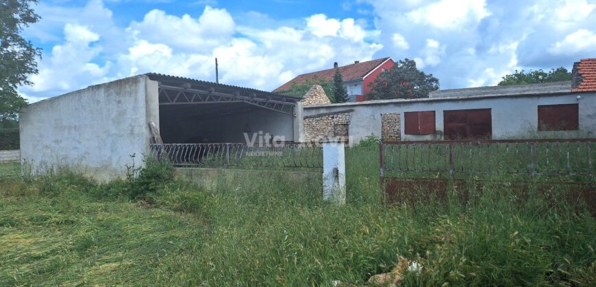 RAŠTANE GORNJE, 2300 m2, STARINA  ZA OBNOVU RAŠTANE GORNJE, 2300 m2, STARINA  ZA OBNOVU