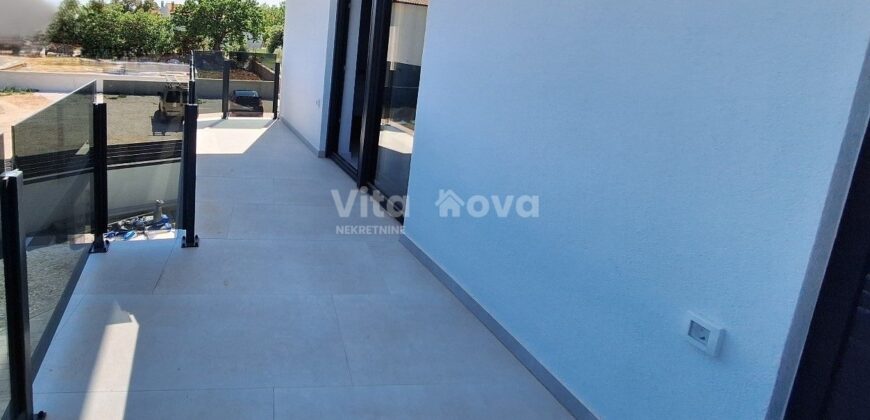 VIR, NOVOGRADNJA, BAZEN, KOMPLETNO OPREMLJENA!