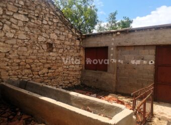 RAŠTANE GORNJE, STARINA NA ZEMLJIŠTU OD 1600 m2 RAŠTANE GORNJE, STARINA NA ZEMLJIŠTU OD 1600 m2