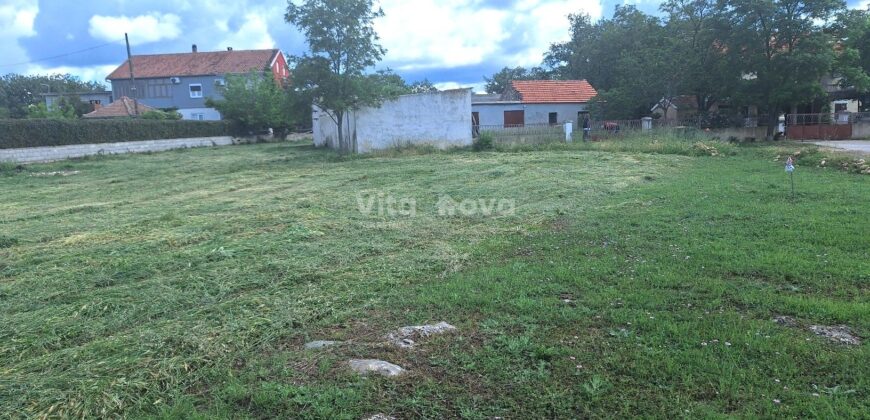 RAŠTANE GORNJE, STARINA NA ZEMLJIŠTU OD 1600 m2