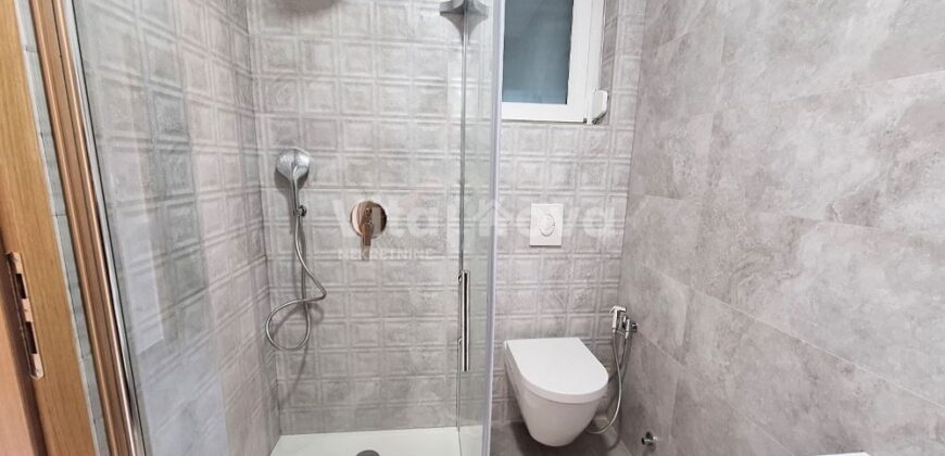 VIR, NOVOGRADNJA, 2 SP. SOBE, DVORIŠTE, MIRNI DIO!