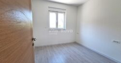 VIR, NOVOGRADNJA, 2 SP. SOBE, DVORIŠTE, MIRNI DIO!