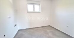 VIR, NOVOGRADNJA, 2 SP. SOBE, DVORIŠTE, MIRNI DIO!