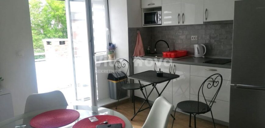 NIN- CENTAR, OD 01.10., DUGOROČNO,JEDNOSOBAN