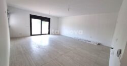 PRIVLAKA- NOVOGRADNJA, STAN S VRTOM, BLIZINA CENTRA!