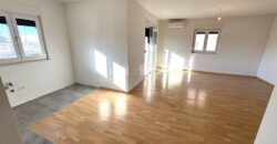 BORIK/ MOCIRE-SNIŽENO! 3-SOBAN, VRHUNSKA LOKACIJA!