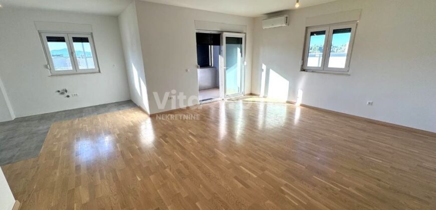 BORIK/ MOCIRE-SNIŽENO! 3-SOBAN, VRHUNSKA LOKACIJA!