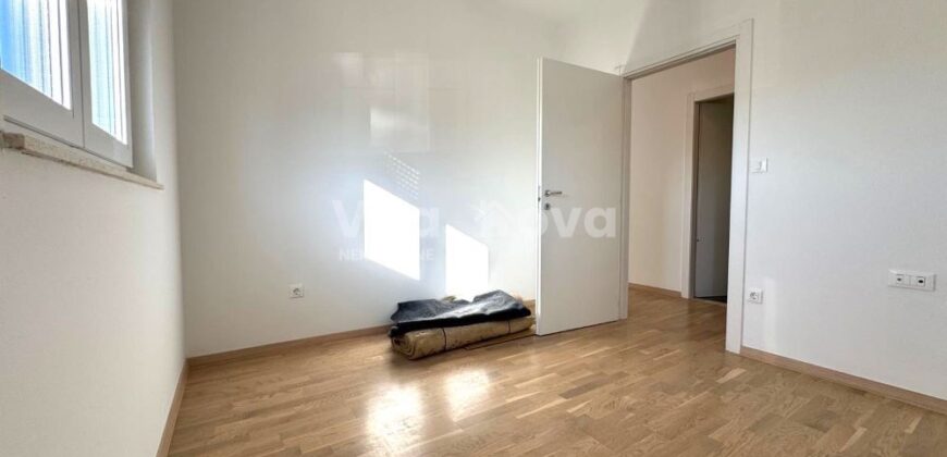 BORIK/ MOCIRE-SNIŽENO! 3-SOBAN, VRHUNSKA LOKACIJA!