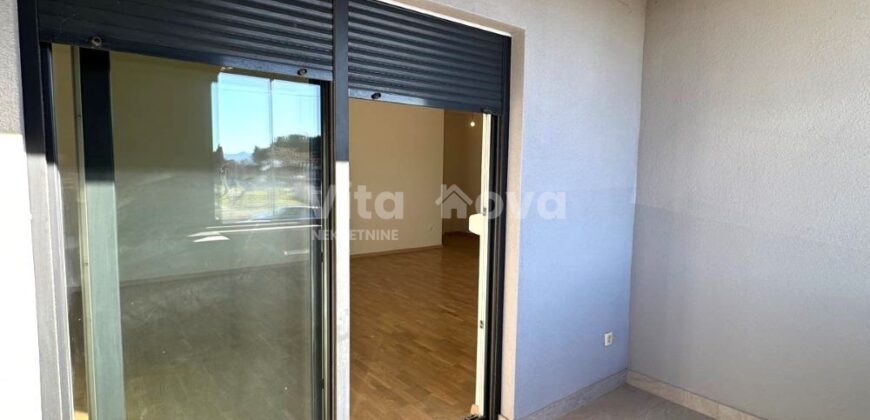 BORIK/ MOCIRE-SNIŽENO! 3-SOBAN, VRHUNSKA LOKACIJA!