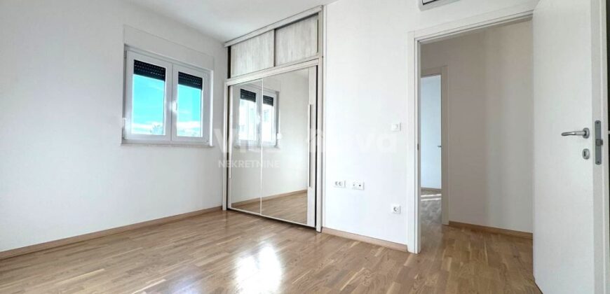 BORIK/ MOCIRE-SNIŽENO! 3-SOBAN, VRHUNSKA LOKACIJA!