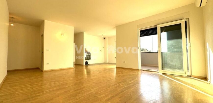 BORIK/ MOCIRE-SNIŽENO! 3-SOBAN, VRHUNSKA LOKACIJA!