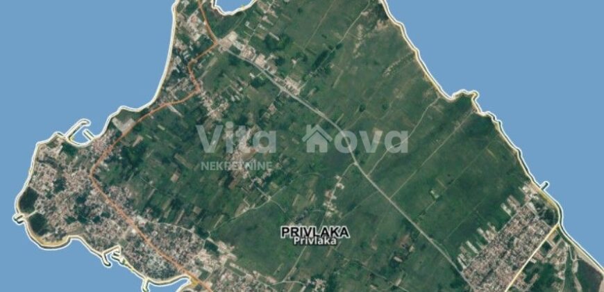 PRIVLAKA, GRAĐEVINSKO, 600 m2, PRILIKA!