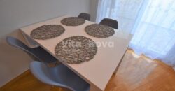 BLUE GARDEN, 2-SOBAN, POGLED NA MORE!